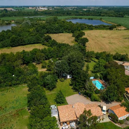 オロンヌ・シュル・メール Domaine Les Rousselieresヴィラ エクステリア 写真